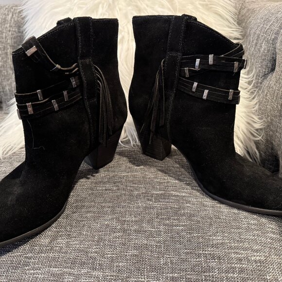 Frye Fringe Suede Booties – Women’s Size 9.5M – Black – Boho Style Boots Fringe - Picture 8 of 10
